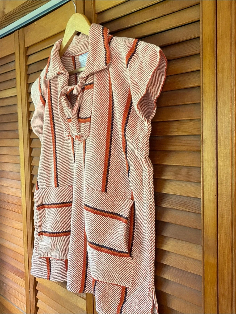 Mexican Top Women's Size Medium Baja Surfer Sleeveless Sweater Drug Rug Pullover
